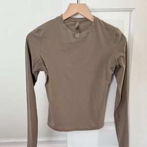 Skims fits everybody long sleeve